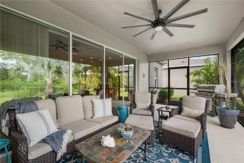 House in Apollo Beach, Florida 4 bedrooms, 294.87 sq.m. № 1902376 - photo 23