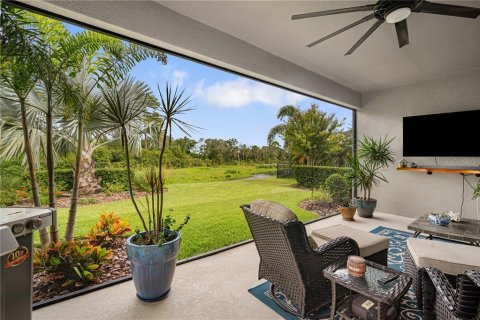 House in Apollo Beach, Florida 4 bedrooms, 294.87 sq.m. № 1902376 - photo 24