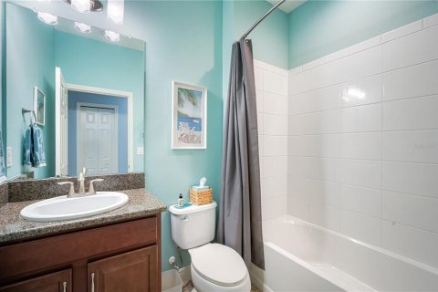 House in Apollo Beach, Florida 4 bedrooms, 294.87 sq.m. № 1902376 - photo 17