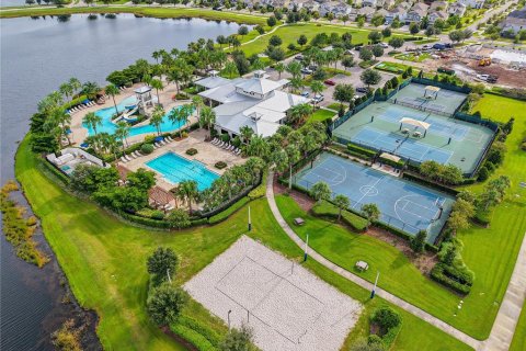 House in Apollo Beach, Florida 4 bedrooms, 294.87 sq.m. № 1902376 - photo 28