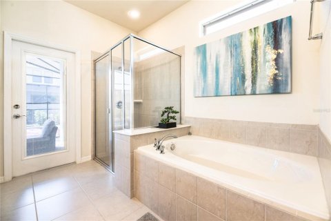 Villa ou maison à vendre à Kissimmee, Floride: 7 chambres, 307.88 m2 № 1844922 - photo 14