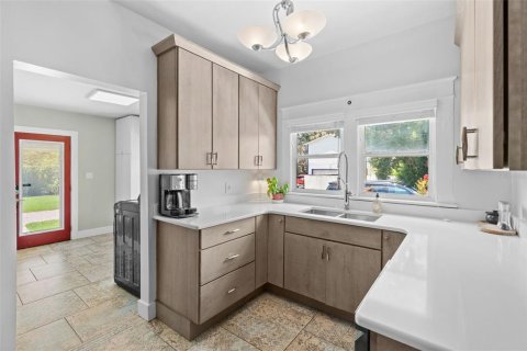 Купить виллу или дом в Орландо, Флорида 7 комнат, 107.58м2, № 2151531 - фото 12