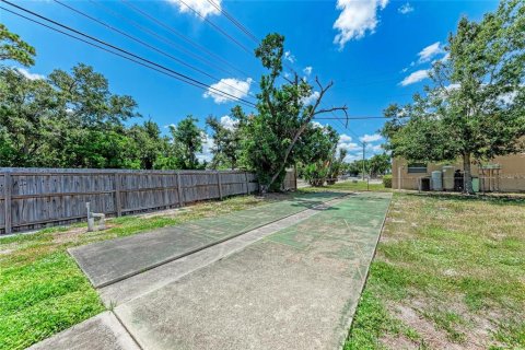 Condo in Sarasota, Florida, 1 bedroom  № 1876052 - photo 26