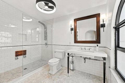 Villa ou maison à vendre à Bradenton, Floride: 4 chambres, 216.65 m2 № 2432630 - photo 15