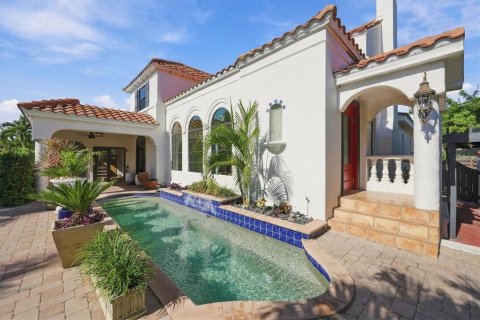 Villa ou maison à vendre à Bradenton, Floride: 4 chambres, 216.65 m2 № 2432630 - photo 2