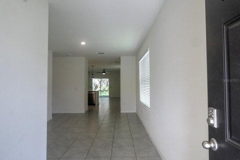 House in Wimauma, Florida 3 bedrooms, 140.84 sq.m. № 1514010 - photo 3