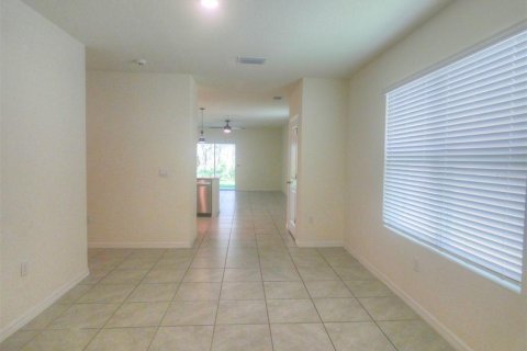 House in Wimauma, Florida 3 bedrooms, 140.84 sq.m. № 1514010 - photo 5