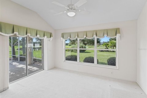 House in The Villages, Florida 3 bedrooms, 217.39 sq.m. № 1883435 - photo 29