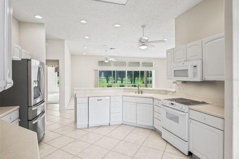 Villa ou maison à vendre à The Villages, Floride: 3 chambres, 217.39 m2 № 1883435 - photo 10