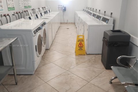 Apartment in Lauderhill, Florida 3 bedrooms, 95.88 sq.m. № 2065076 - photo 13