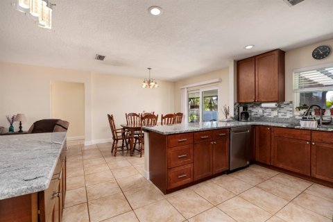 Casa en venta en Saint Petersburg, Florida, 3 dormitorios, 133.04 m2 № 1632365 - foto 16