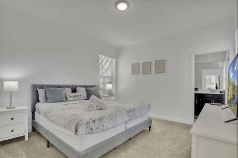 Casa en venta en Davenport, Florida, 5 dormitorios, 286.23 m2 № 2381074 - foto 18