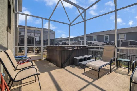 Casa en venta en Davenport, Florida, 5 dormitorios, 286.23 m2 № 2381074 - foto 4