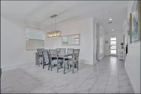 Casa en venta en Davenport, Florida, 5 dormitorios, 286.23 m2 № 2381074 - foto 8