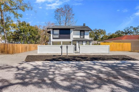 Propiedad comercial en venta en Tampa, Florida, 6 dormitorios, 173.17 m2 № 2092837 - foto 13