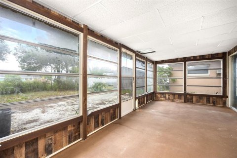 House in Tavares, Florida 3 bedrooms, 115.38 sq.m. № 1249009 - photo 12