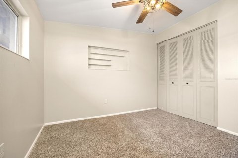 House in Tavares, Florida 3 bedrooms, 115.38 sq.m. № 1249009 - photo 17