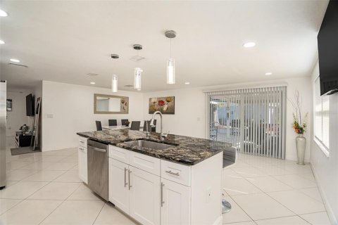 Villa ou maison à vendre à Port Richey, Floride: 4 chambres, 181.9 m2 № 1565319 - photo 14