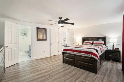 Villa ou maison à vendre à Port Richey, Floride: 4 chambres, 181.9 m2 № 1565319 - photo 17