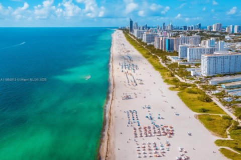 Copropriété à vendre à Miami Beach, Floride: 1 chambre, 53.79 m2 № 2079504 - photo 2
