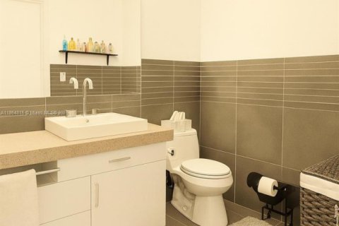 Copropriété à vendre à Miami Beach, Floride: 1 chambre, 53.79 m2 № 2079504 - photo 21