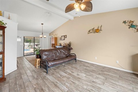Casa en venta en Spring Hill, Florida, 3 dormitorios, 178.47 m2 № 1912603 - foto 9