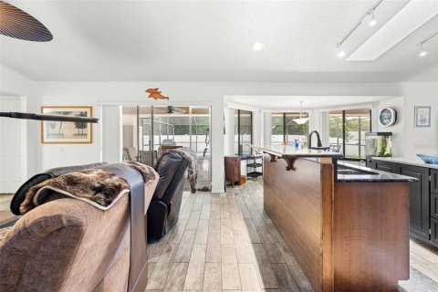 Casa en venta en Spring Hill, Florida, 3 dormitorios, 178.47 m2 № 1912603 - foto 16