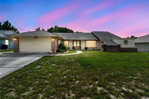 Casa en venta en Spring Hill, Florida, 3 dormitorios, 178.47 m2 № 1912603 - foto 2