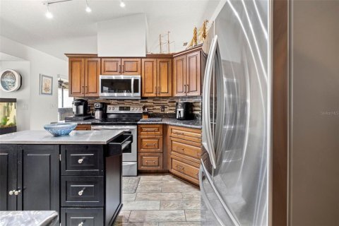 Casa en venta en Spring Hill, Florida, 3 dormitorios, 178.47 m2 № 1912603 - foto 18