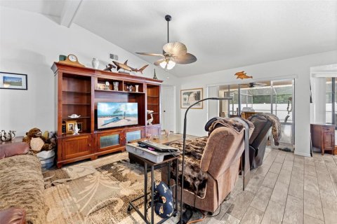 Casa en venta en Spring Hill, Florida, 3 dormitorios, 178.47 m2 № 1912603 - foto 15