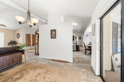 Casa en venta en Spring Hill, Florida, 3 dormitorios, 178.47 m2 № 1912603 - foto 26