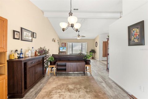 Casa en venta en Spring Hill, Florida, 3 dormitorios, 178.47 m2 № 1912603 - foto 23