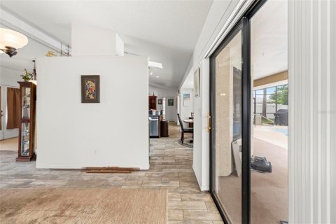 Casa en venta en Spring Hill, Florida, 3 dormitorios, 178.47 m2 № 1912603 - foto 27