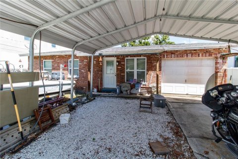 Terreno en venta en Tampa, Florida № 1911725 - foto 2
