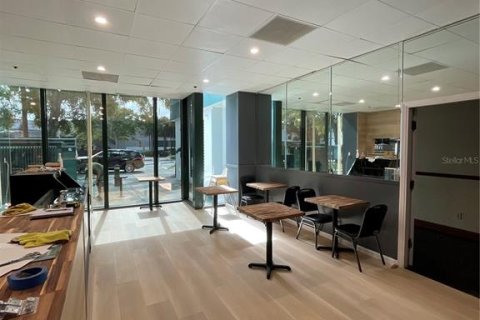 Propiedad comercial en Clearwater, Florida 92.9 m2 № 2118209