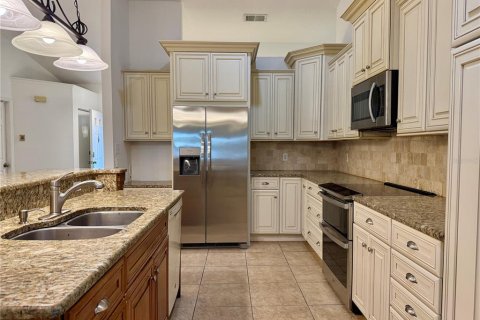 House in Ocoee, Florida 4 bedrooms, 230.3 sq.m. № 2237502 - photo 3