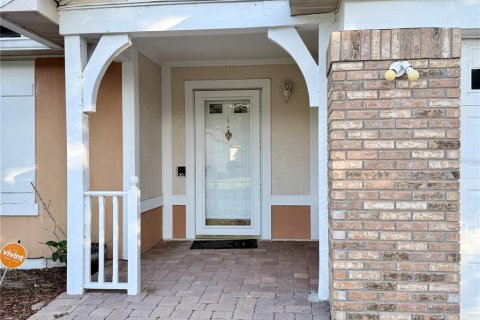 House in Ocoee, Florida 4 bedrooms, 230.3 sq.m. № 2237502 - photo 2