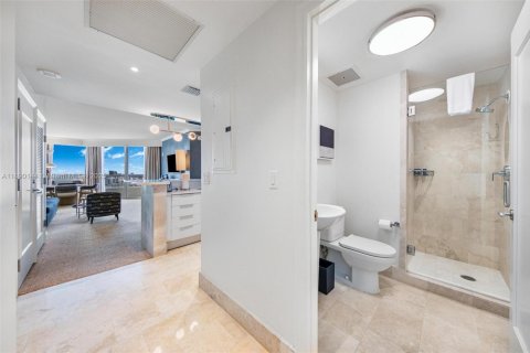 Copropriété à vendre à Miami Beach, Floride: 1 chambre, 93.09 m2 № 1946526 - photo 2