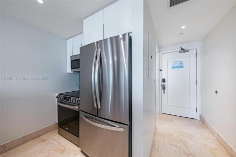 Copropriété à vendre à Miami Beach, Floride: 1 chambre, 93.09 m2 № 1946526 - photo 4
