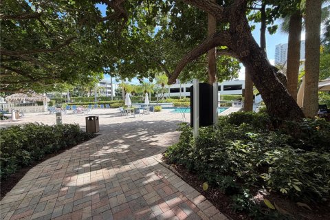 Снять в аренду кондоминиум в Авентура, Флорида 2 спальни, 98.66м2, № 2010690 - фото 24