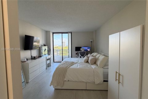 Снять в аренду кондоминиум в Авентура, Флорида 2 спальни, 98.66м2, № 2010690 - фото 13