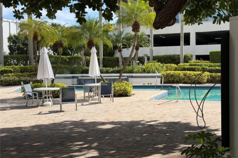 Снять в аренду кондоминиум в Авентура, Флорида 2 спальни, 98.66м2, № 2010690 - фото 25