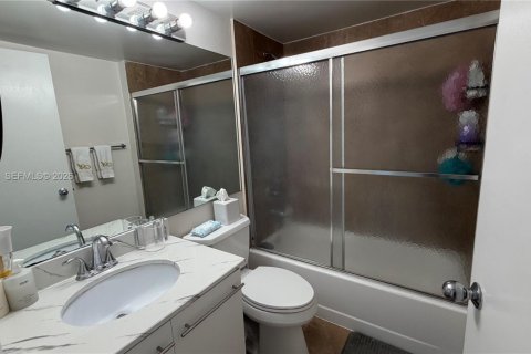 Снять в аренду кондоминиум в Авентура, Флорида 2 спальни, 98.66м2, № 2010690 - фото 19