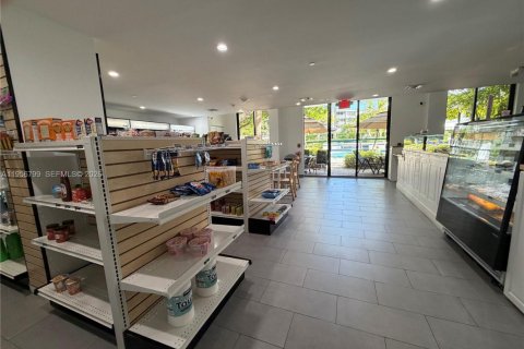 Снять в аренду кондоминиум в Авентура, Флорида 2 спальни, 98.66м2, № 2010690 - фото 27