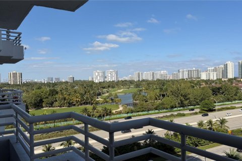 Снять в аренду кондоминиум в Авентура, Флорида 2 спальни, 98.66м2, № 2010690 - фото 8
