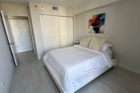 Снять в аренду кондоминиум в Авентура, Флорида 2 спальни, 98.66м2, № 2010690 - фото 17