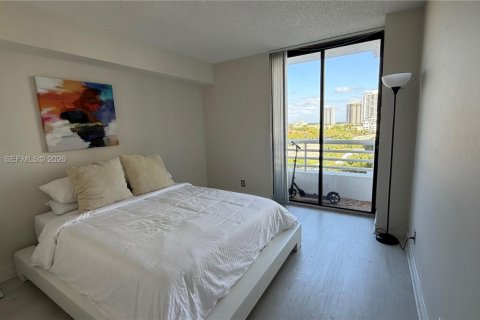 Снять в аренду кондоминиум в Авентура, Флорида 2 спальни, 98.66м2, № 2010690 - фото 16