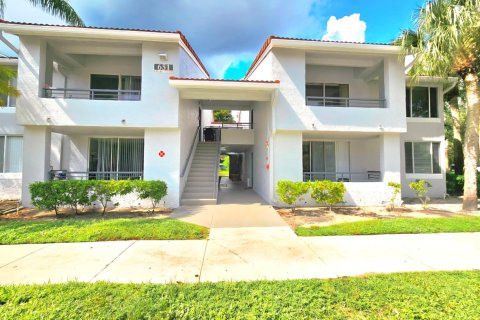 Condo in Coconut Creek, Florida, 1 bedroom  № 2382917 - photo 10