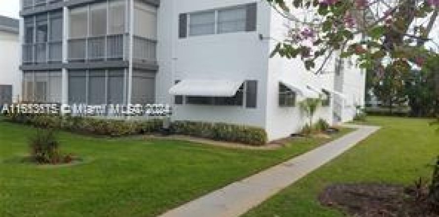 Condo à Hollywood, Floride, 2 chambres № 1934384
