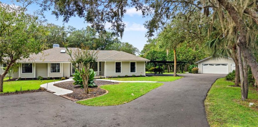 Villa ou maison à Sanford, Floride 4 chambres, 342.53 m2 № 2431043